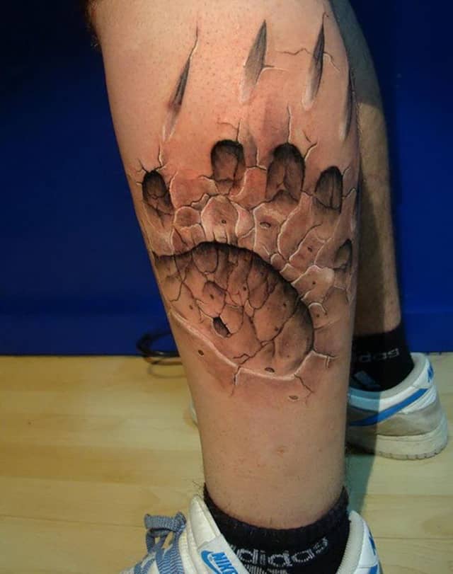 Amazing Tattoos That Create Optical Illusions
